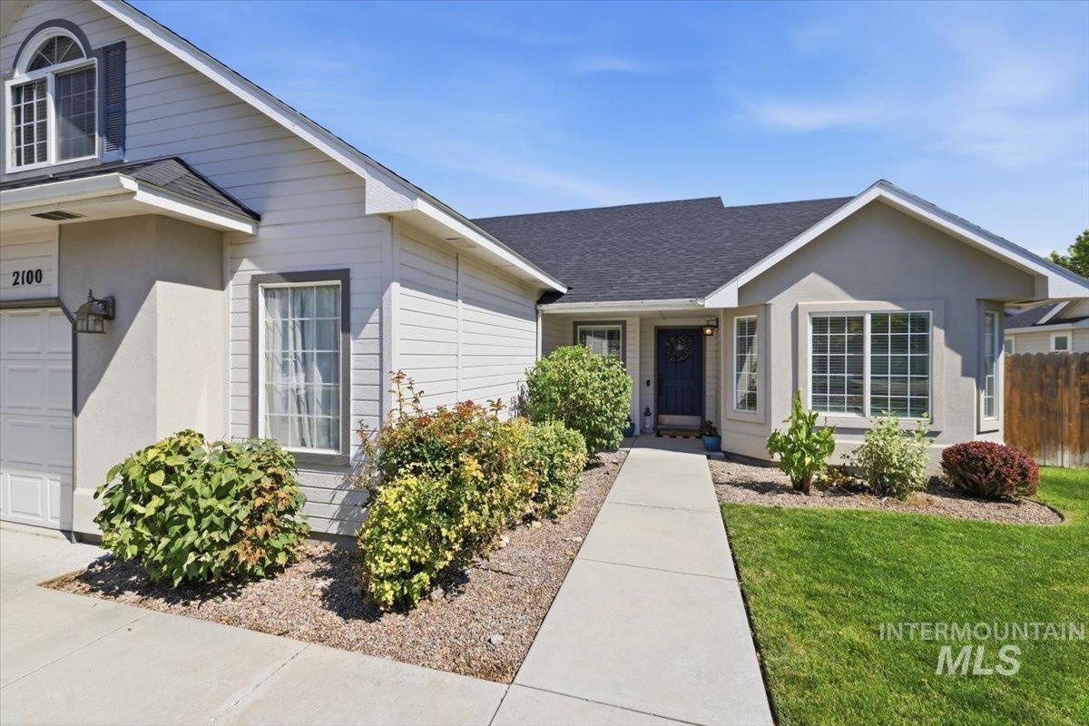 2100 E Harbour Grove Dr, Nampa, Idaho 83686, 3 Bedrooms, 2 Bathrooms, Residential For Sale, Price $389,900, 98993237