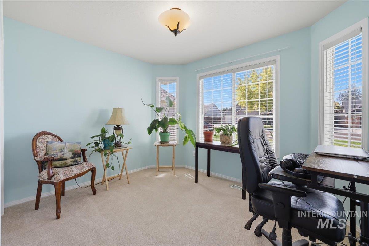 2100 E Harbour Grove Dr, Nampa, Idaho 83686, 3 Bedrooms, 2 Bathrooms, Residential For Sale, Price $389,900, 98993237