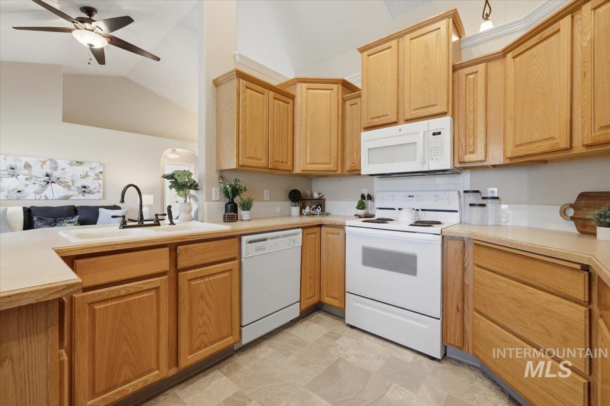 2100 E Harbour Grove Dr, Nampa, Idaho 83686, 3 Bedrooms, 2 Bathrooms, Residential For Sale, Price $389,900, 98993237