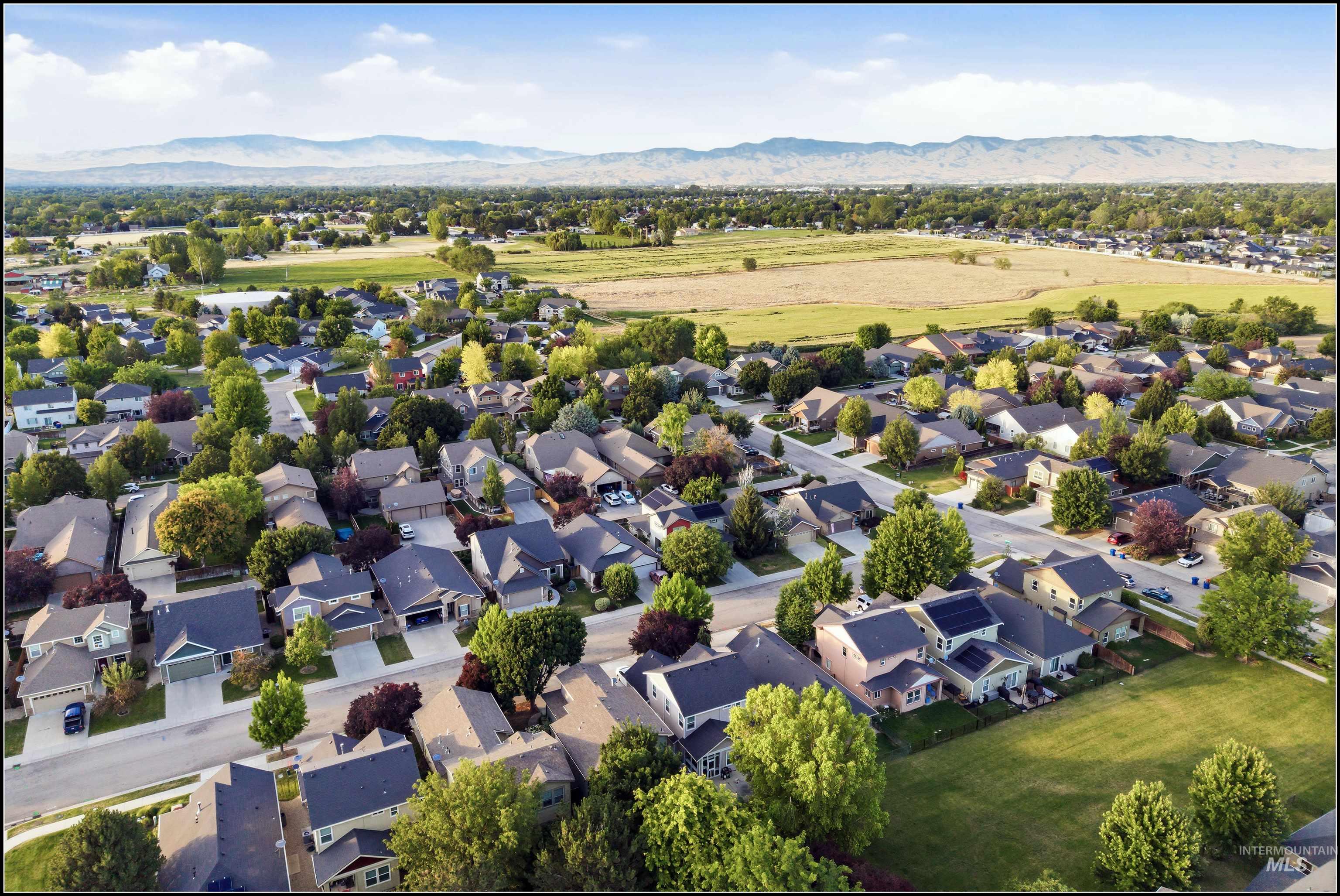 10294 W Breckfield St, Boise, Idaho 83709, 4 Bedrooms, 2.5 Bathrooms, Residential For Sale, Price $459,900, 98993238