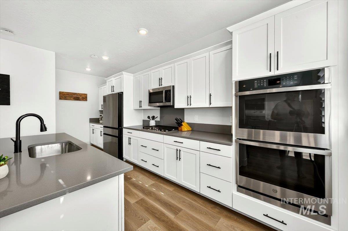 5422 S Perlite Ave., Meridian, Idaho 83642, 4 Bedrooms, 2.5 Bathrooms, Residential For Sale, Price $615,000, 98993240