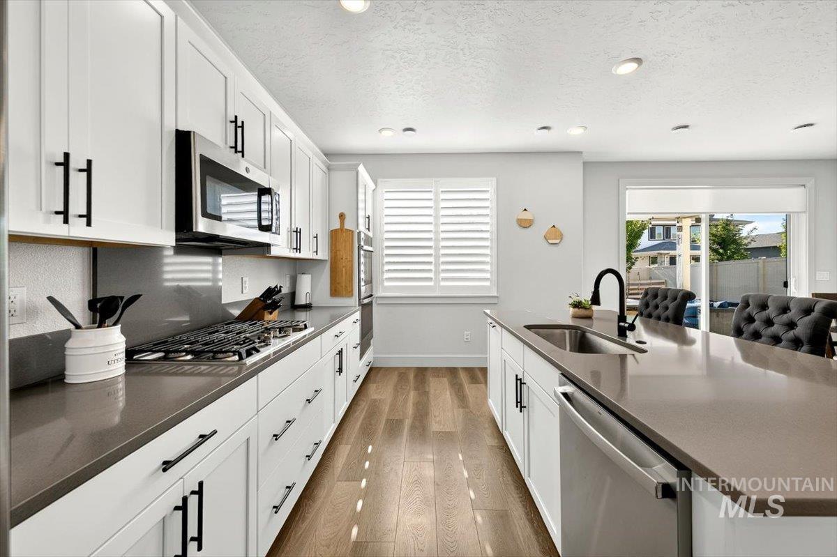 5422 S Perlite Ave., Meridian, Idaho 83642, 4 Bedrooms, 2.5 Bathrooms, Residential For Sale, Price $615,000, 98993240