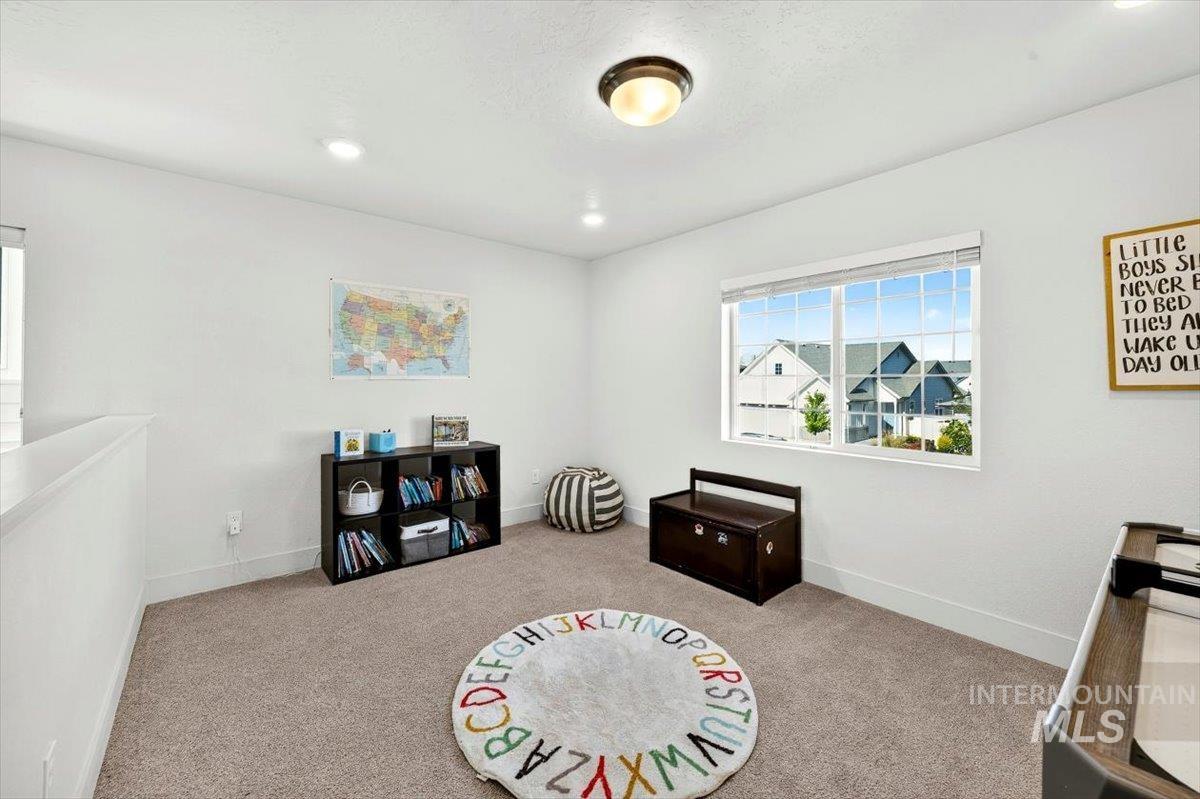 5422 S Perlite Ave., Meridian, Idaho 83642, 4 Bedrooms, 2.5 Bathrooms, Residential For Sale, Price $615,000, 98993240