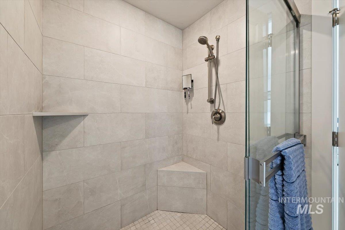 5422 S Perlite Ave., Meridian, Idaho 83642, 4 Bedrooms, 2.5 Bathrooms, Residential For Sale, Price $615,000, 98993240