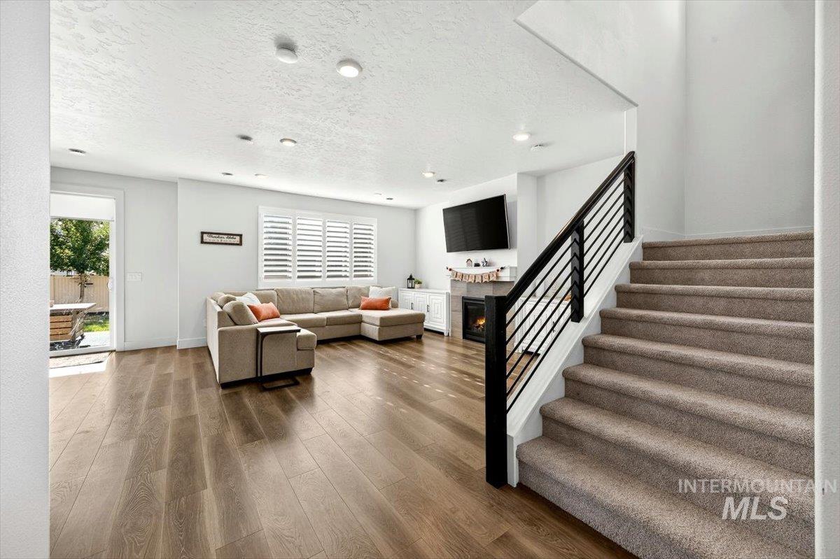 5422 S Perlite Ave., Meridian, Idaho 83642, 4 Bedrooms, 2.5 Bathrooms, Residential For Sale, Price $615,000, 98993240