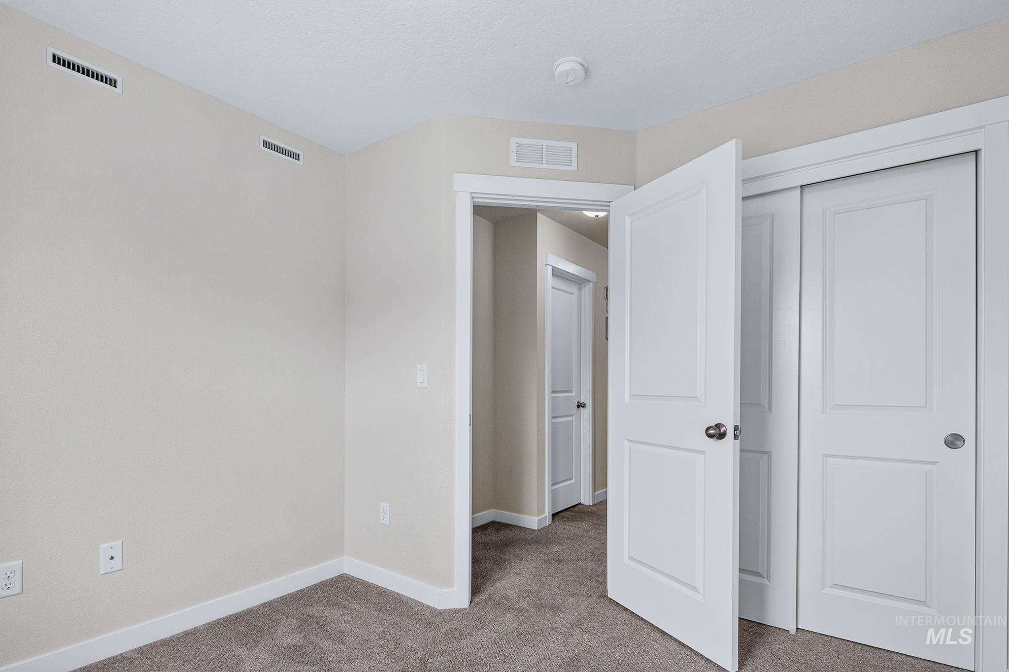 10739 W Brownstone Ln, Boise, Idaho 83709, 3 Bedrooms, 2.5 Bathrooms, Residential For Sale, Price $355,000,MLS 98993242