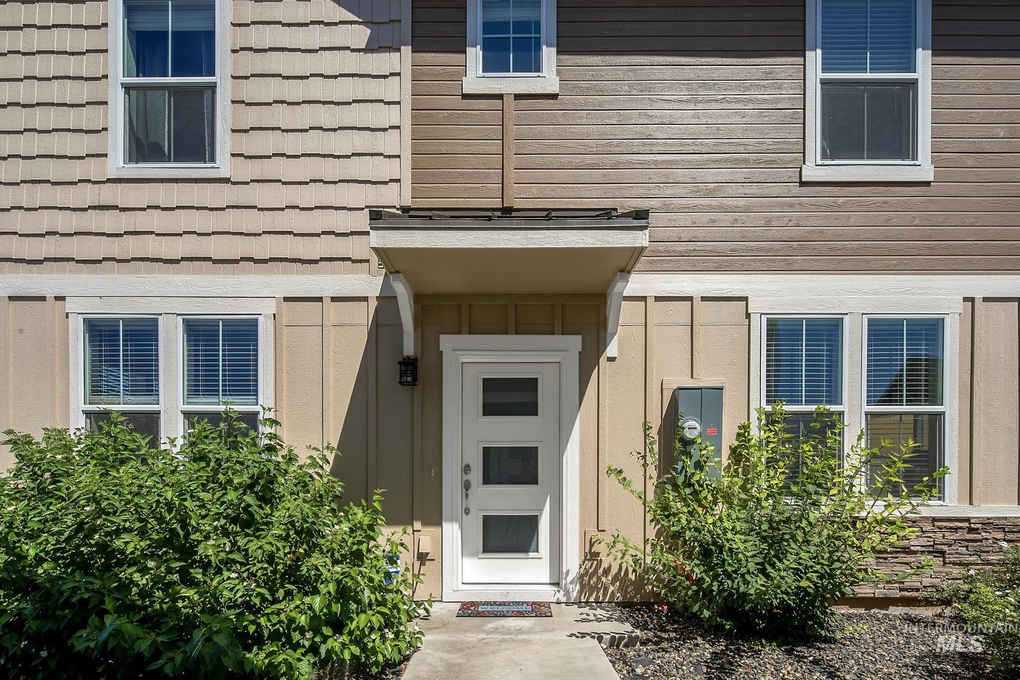 10739 W Brownstone Ln, Boise, Idaho 83709, 3 Bedrooms, 2.5 Bathrooms, Residential For Sale, Price $355,000,MLS 98993242