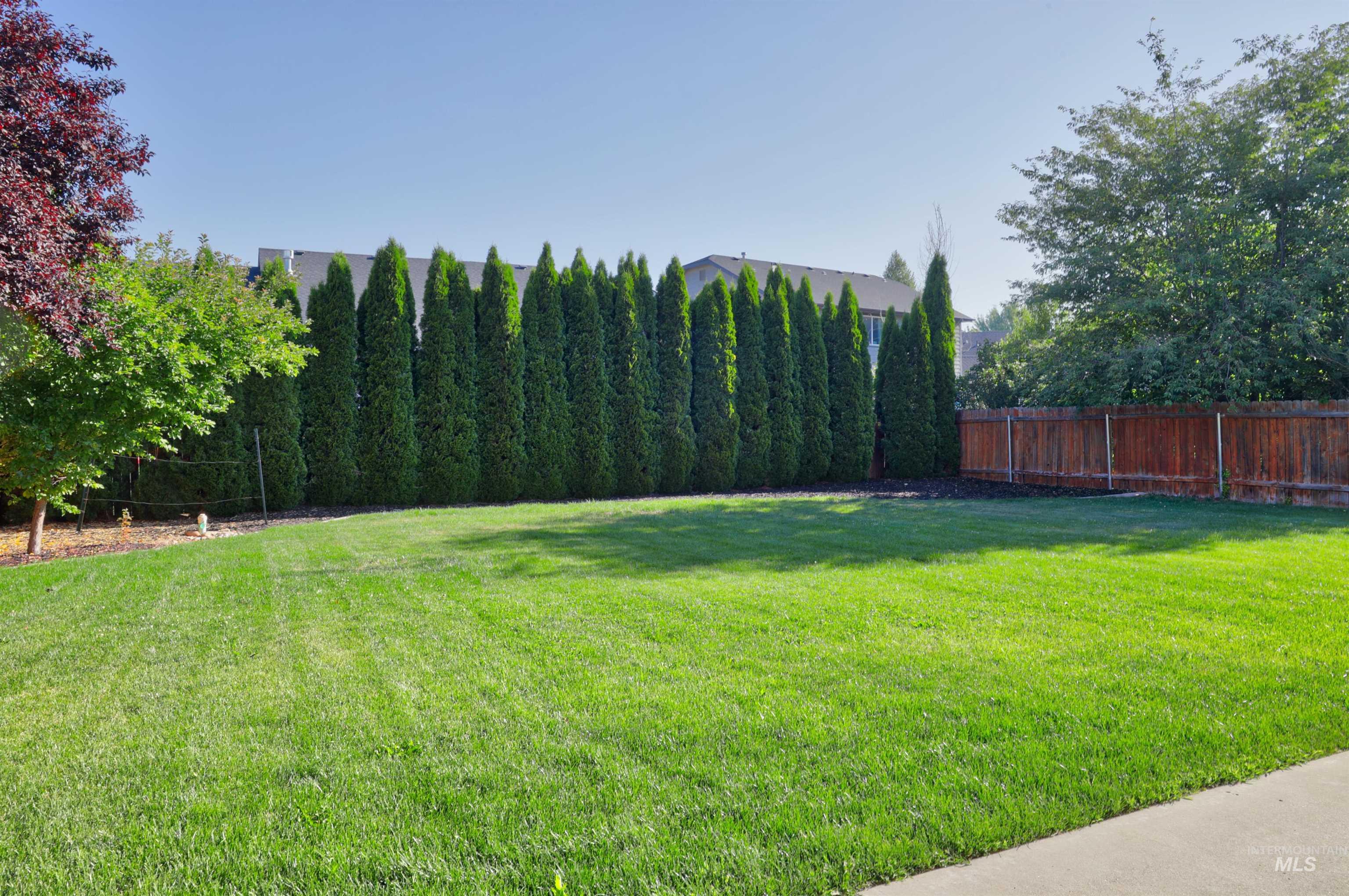 2856 W Lost Rapids Dr, Meridian, Idaho 83646, 4 Bedrooms, 2.5 Bathrooms, Residential For Sale, Price $589,000,MLS 98993243