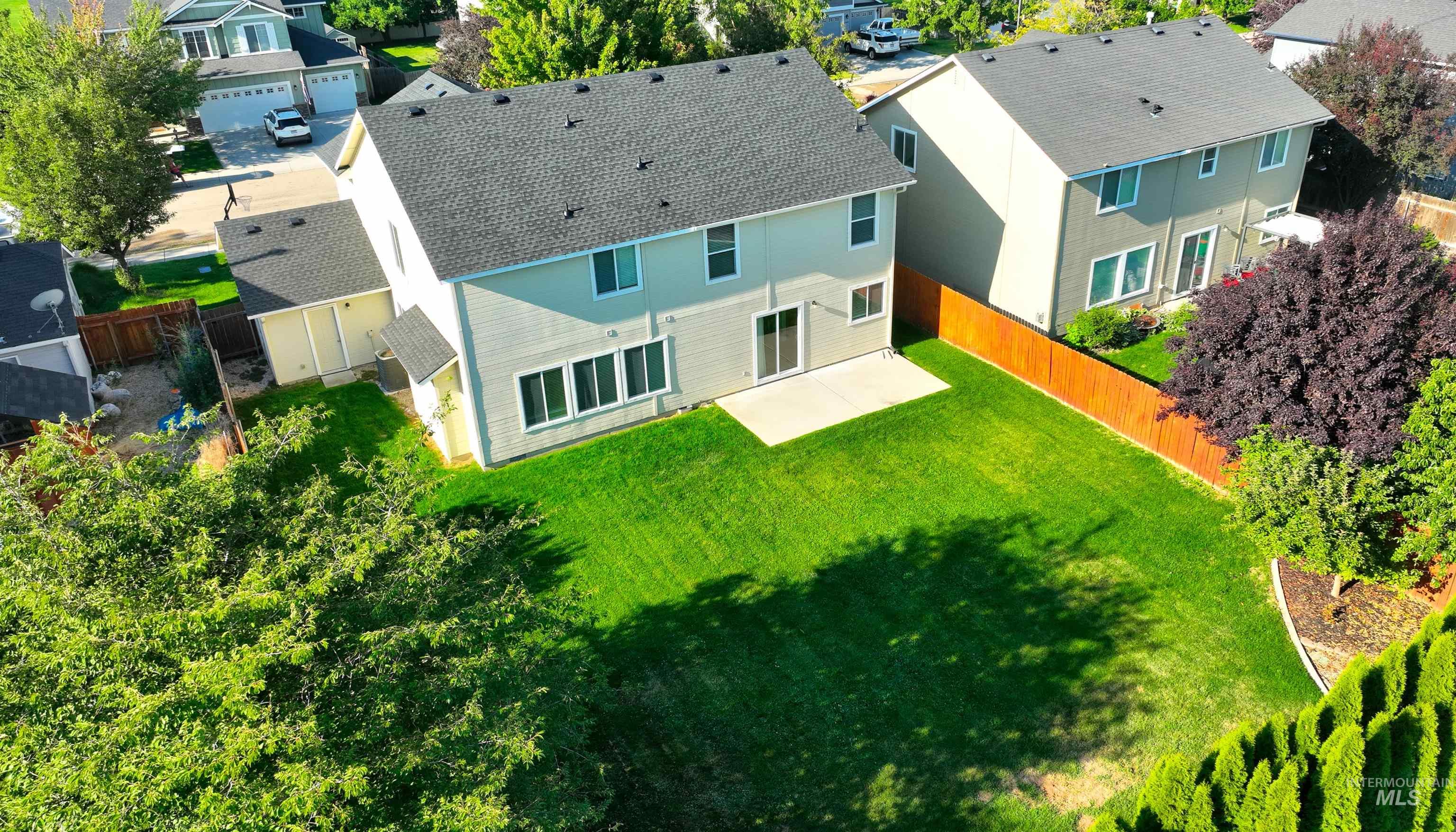 2856 W Lost Rapids Dr, Meridian, Idaho 83646, 4 Bedrooms, 2.5 Bathrooms, Residential For Sale, Price $589,000,MLS 98993243