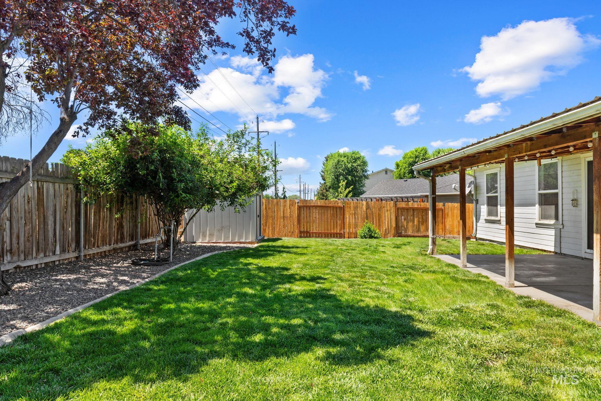 525 E Pennsylvania Ct, Nampa, Idaho 83686, 3 Bedrooms, 2 Bathrooms, Residential For Sale, Price $350,000,MLS 98993244