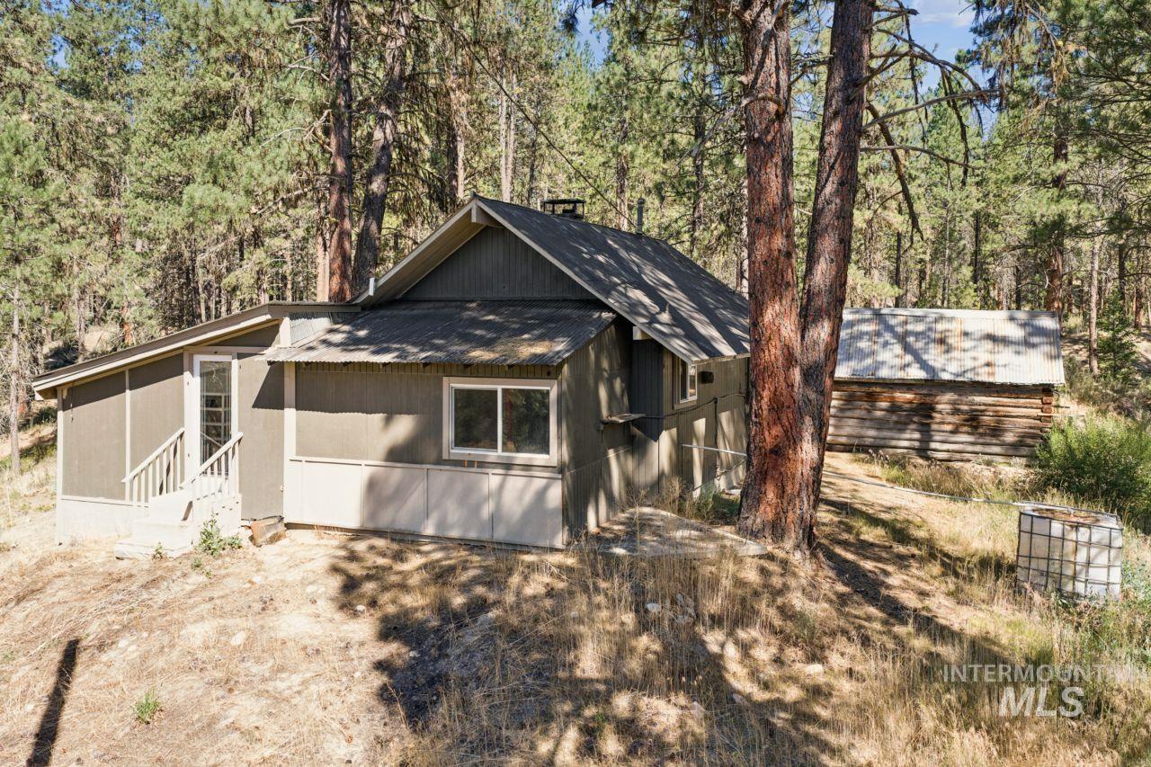 100 Grimes Pass Rd, Idaho City, Idaho 83631, 4 Bedrooms, 1 Bathroom, Residential For Sale, Price $400,000,MLS 98993245