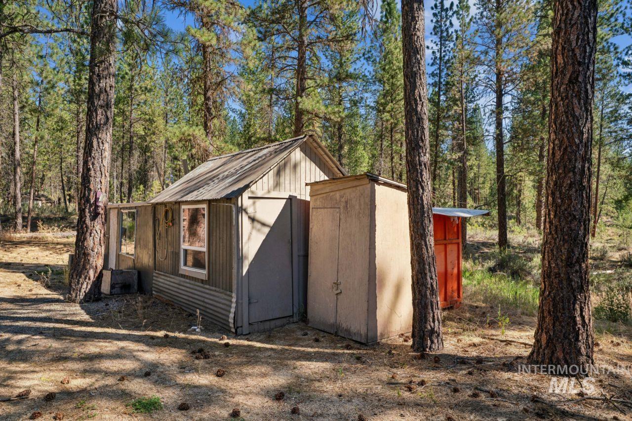 100 Grimes Pass Rd, Idaho City, Idaho 83631, 4 Bedrooms, 1 Bathroom, Residential For Sale, Price $400,000,MLS 98993245