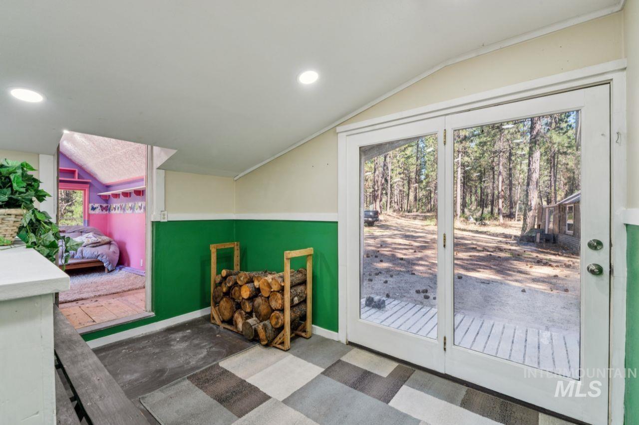 100 Grimes Pass Rd, Idaho City, Idaho 83631, 4 Bedrooms, 1 Bathroom, Residential For Sale, Price $400,000,MLS 98993245