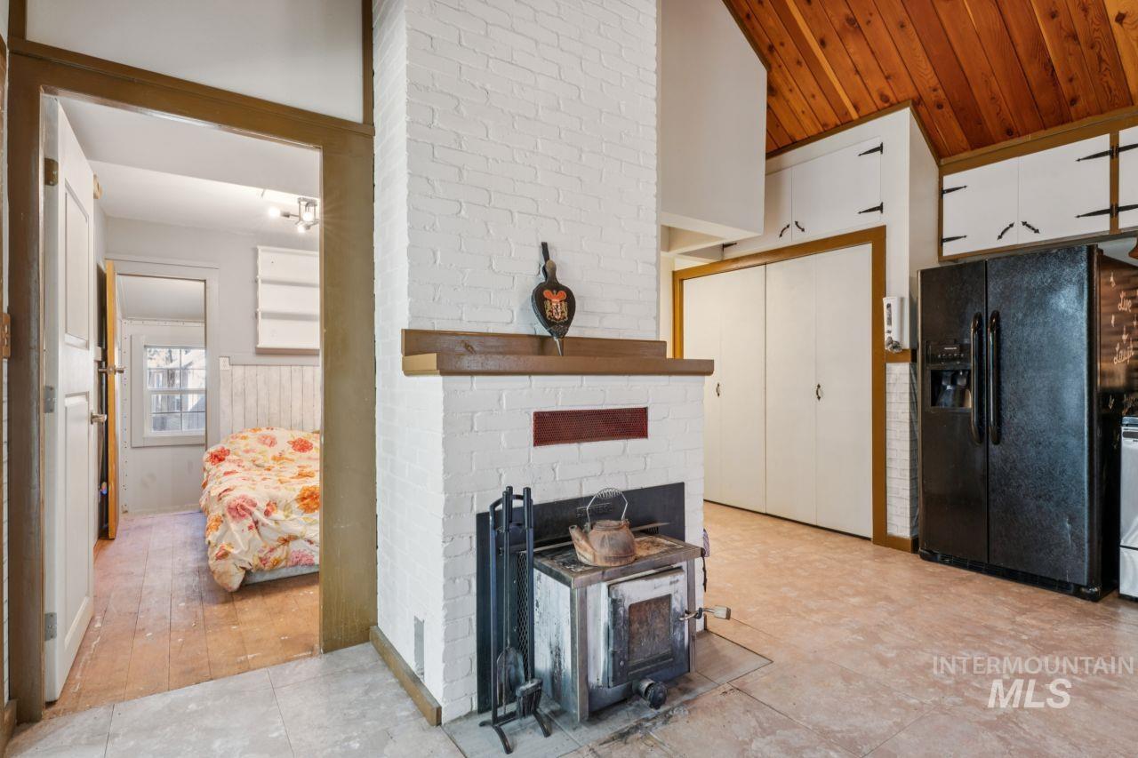 100 Grimes Pass Rd, Idaho City, Idaho 83631, 4 Bedrooms, 1 Bathroom, Residential For Sale, Price $400,000,MLS 98993246