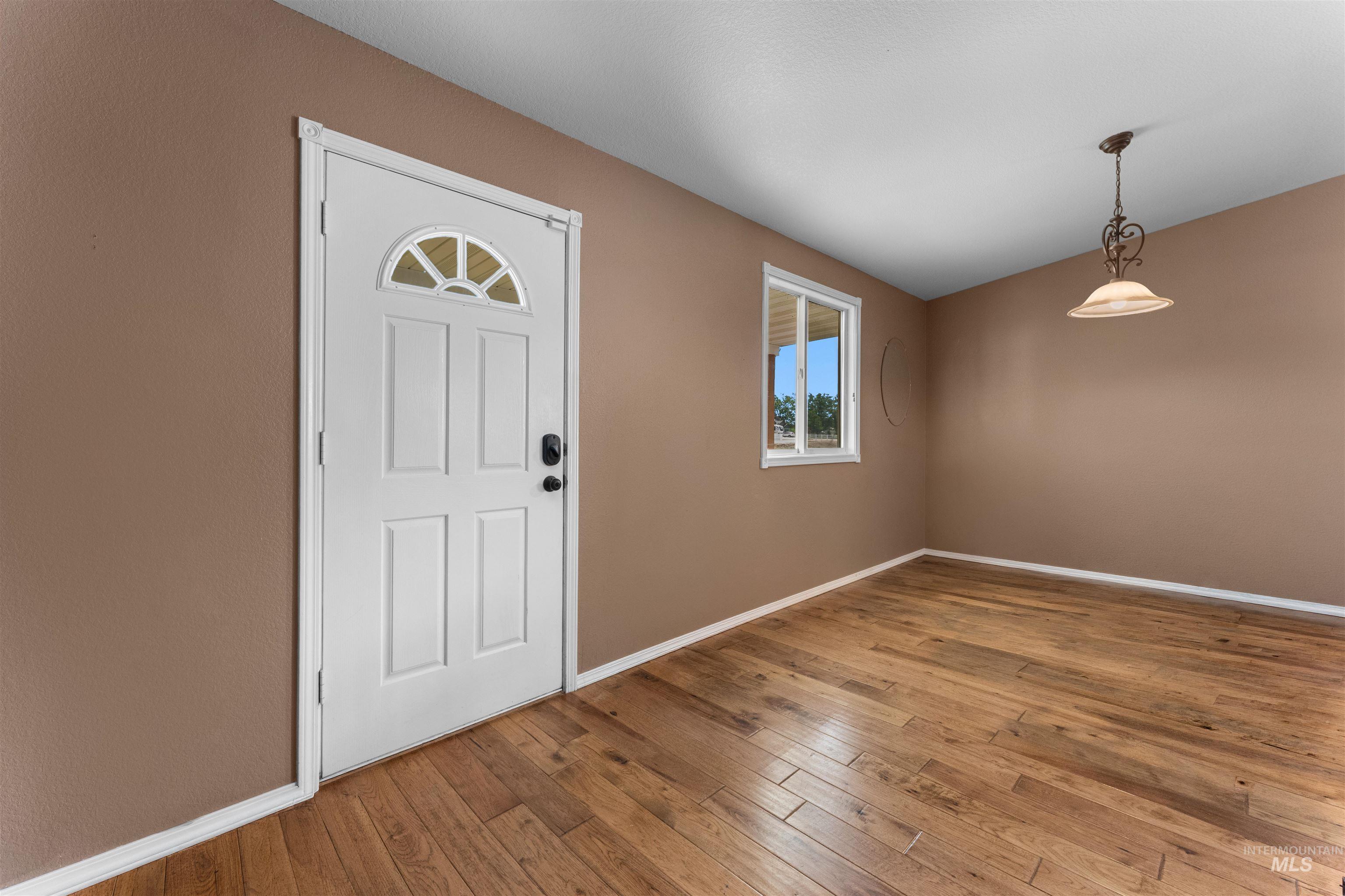 17441 Upper Pleasant Ridge Rd, Caldwell, Idaho 83607, 5 Bedrooms, 2 Bathrooms, Residential For Sale, Price $675,000,MLS 98993249