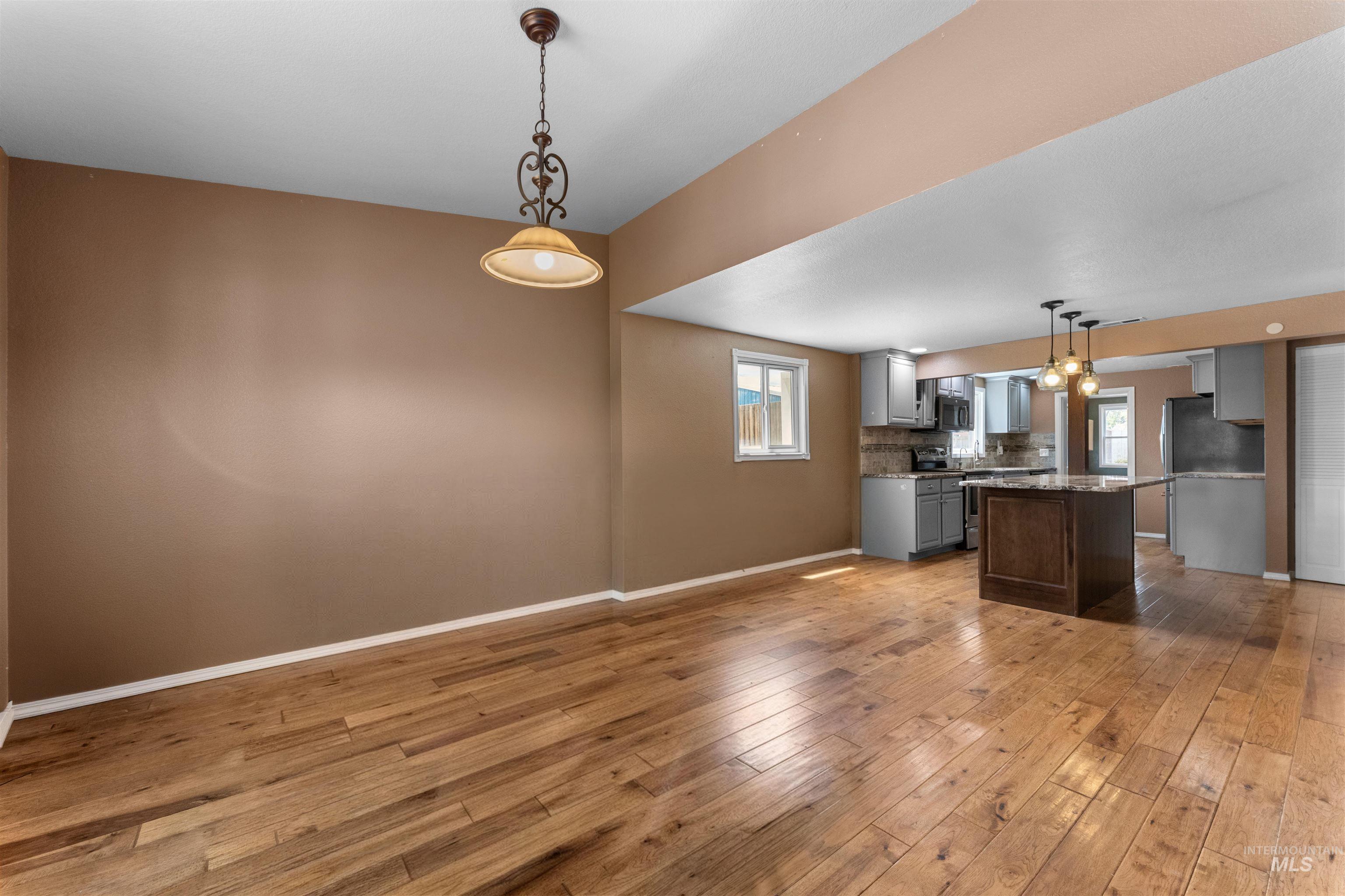 17441 Upper Pleasant Ridge Rd, Caldwell, Idaho 83607, 5 Bedrooms, 2 Bathrooms, Residential For Sale, Price $675,000,MLS 98993249