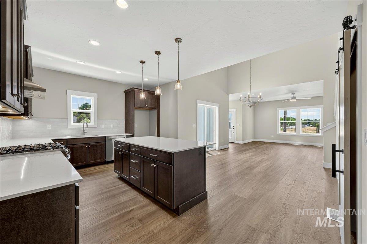 134 N Edgewood Ln, Eagle, Idaho 83616, 3 Bedrooms, 2.5 Bathrooms, Residential For Sale, Price $588,000,MLS 98993250