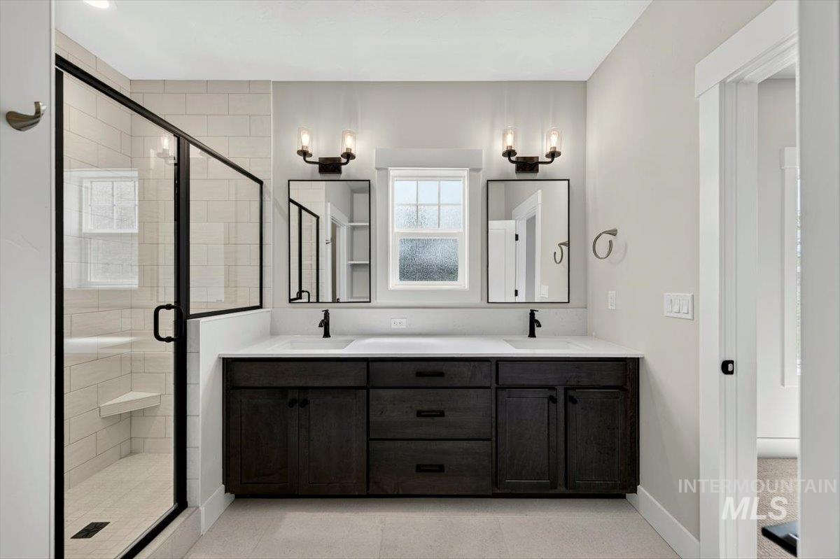 134 N Edgewood Ln, Eagle, Idaho 83616, 3 Bedrooms, 2.5 Bathrooms, Residential For Sale, Price $588,000,MLS 98993250
