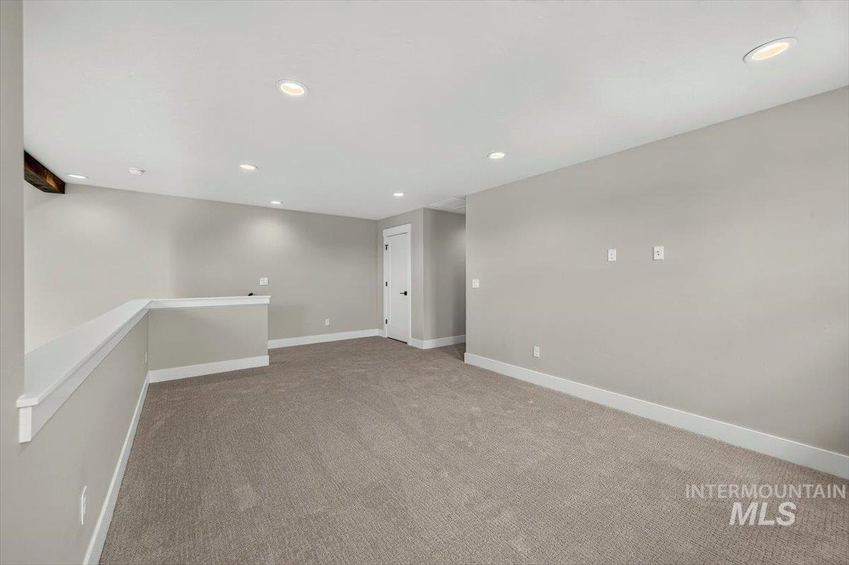 134 N Edgewood Ln, Eagle, Idaho 83616, 3 Bedrooms, 2.5 Bathrooms, Residential For Sale, Price $588,000, 98993250