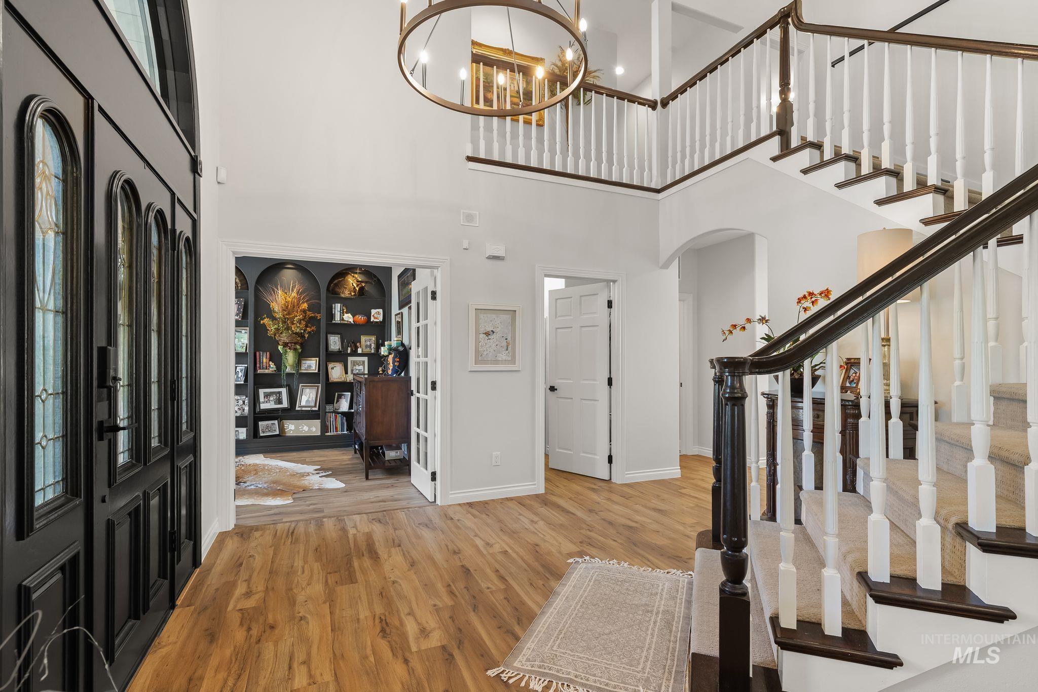 3705 Nicklaus Drive, Clarkston, Washington 99403, 4 Bedrooms, 4 Bathrooms, Residential For Sale, Price $975,000, 98993252