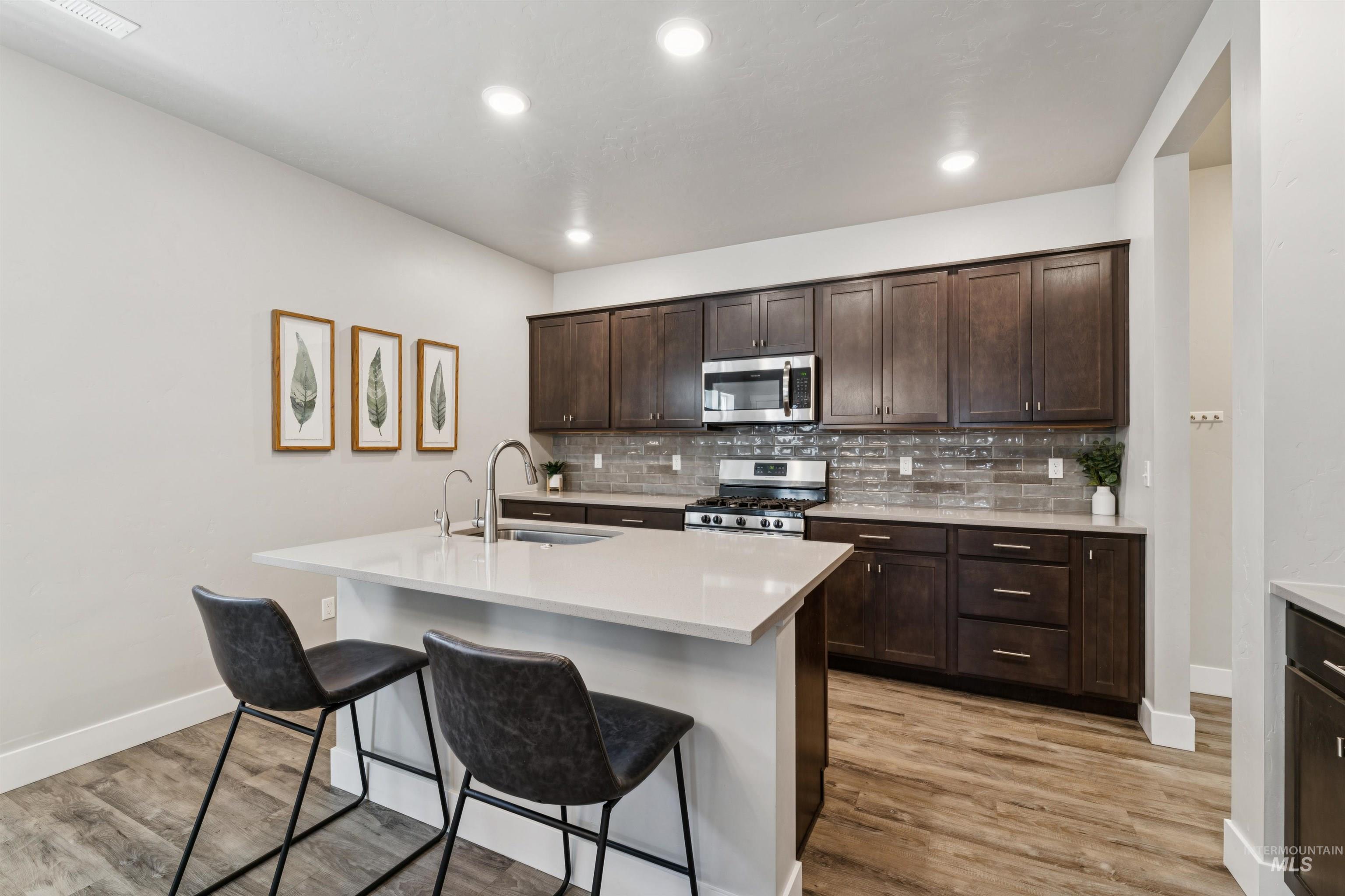 365 S Calf Creek Ave, Meridian, Idaho 83642, 3 Bedrooms, 2.5 Bathrooms, Residential For Sale, Price $430,000, 98993253