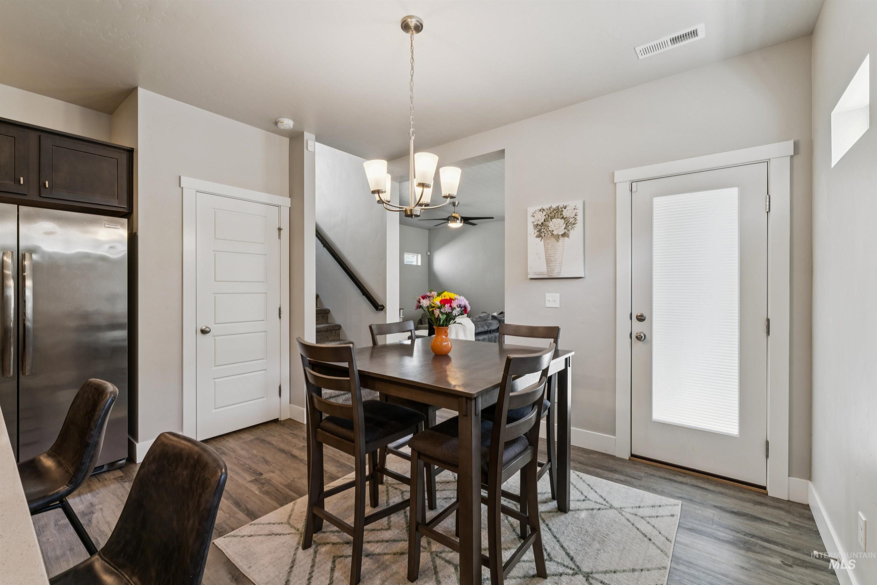 365 S Calf Creek Ave, Meridian, Idaho 83642, 3 Bedrooms, 2.5 Bathrooms, Residential For Sale, Price $430,000, 98993253