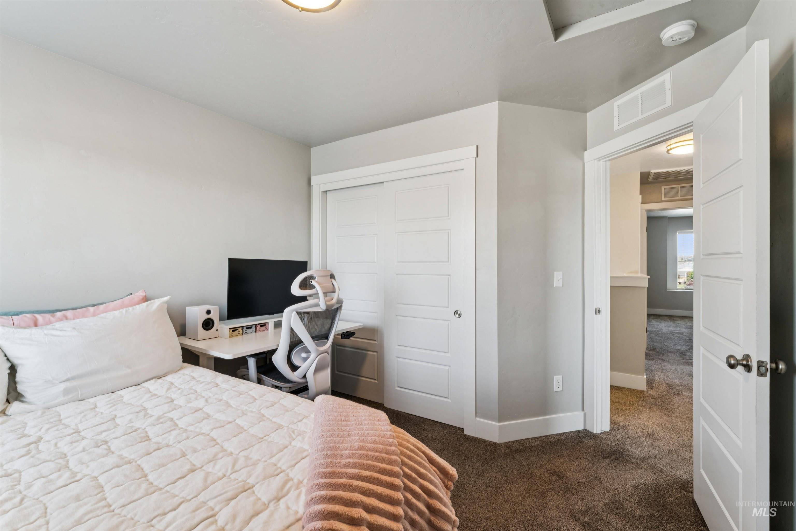 365 S Calf Creek Ave, Meridian, Idaho 83642, 3 Bedrooms, 2.5 Bathrooms, Residential For Sale, Price $430,000, 98993253