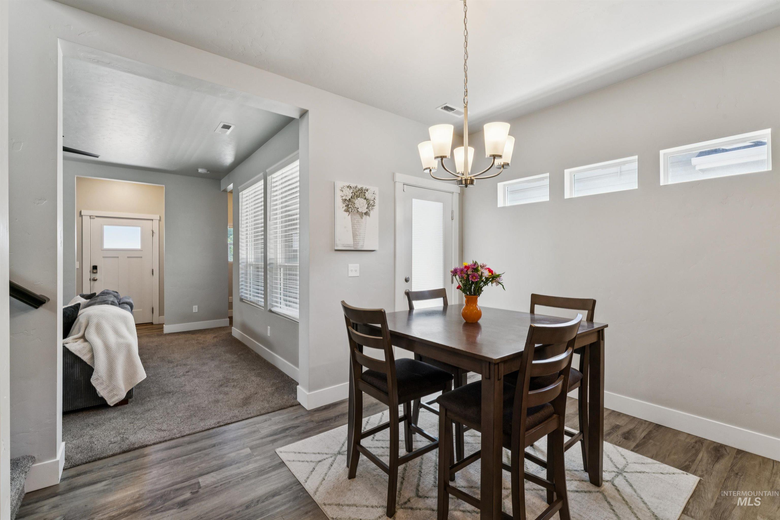 365 S Calf Creek Ave, Meridian, Idaho 83642, 3 Bedrooms, 2.5 Bathrooms, Residential For Sale, Price $430,000, 98993253