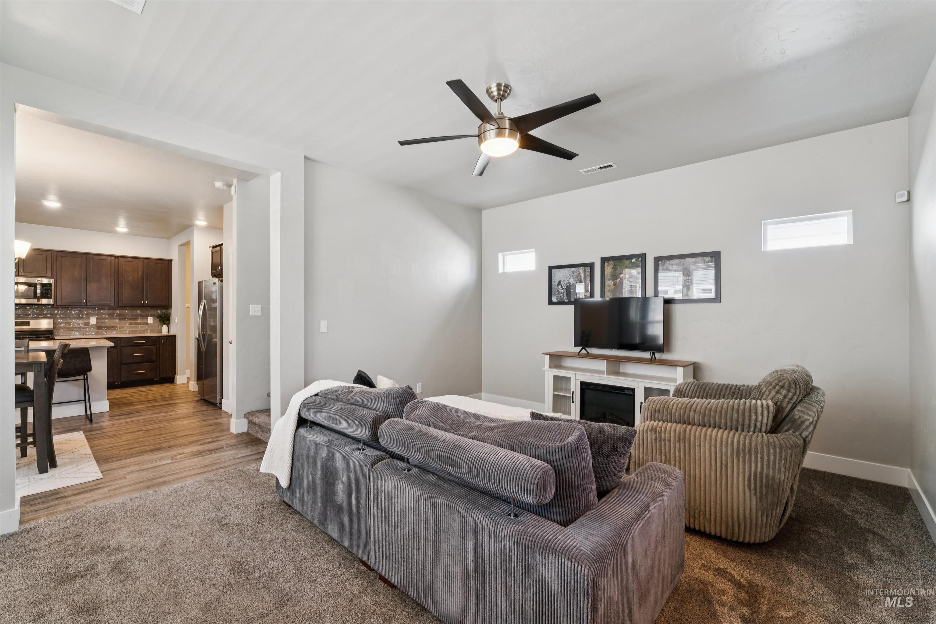 365 S Calf Creek Ave, Meridian, Idaho 83642, 3 Bedrooms, 2.5 Bathrooms, Residential For Sale, Price $430,000, 98993253