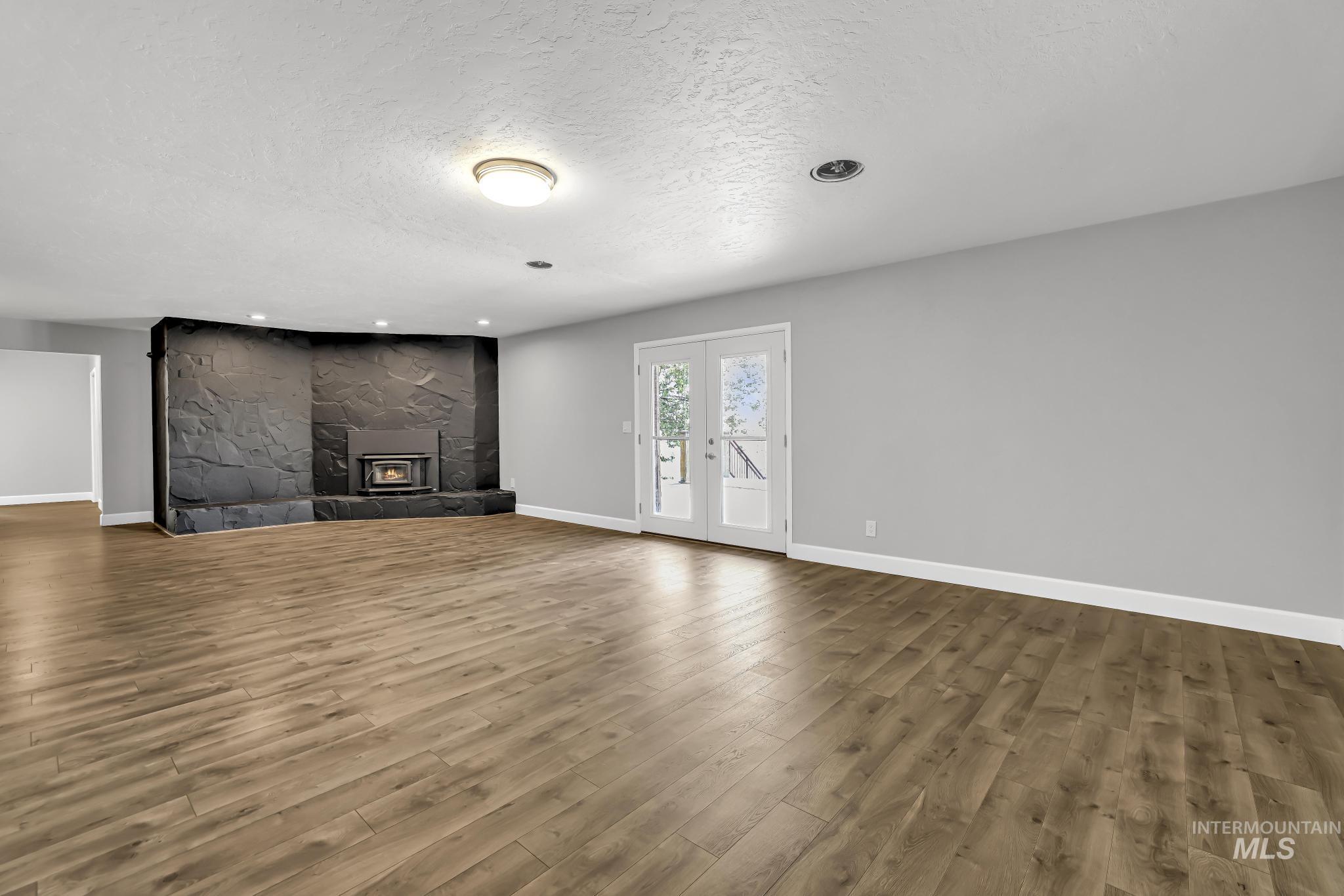 17115 Highway 30, Bliss, Idaho 83314, 5 Bedrooms, 3.5 Bathrooms, Residential For Sale, Price $775,000,MLS 98993257
