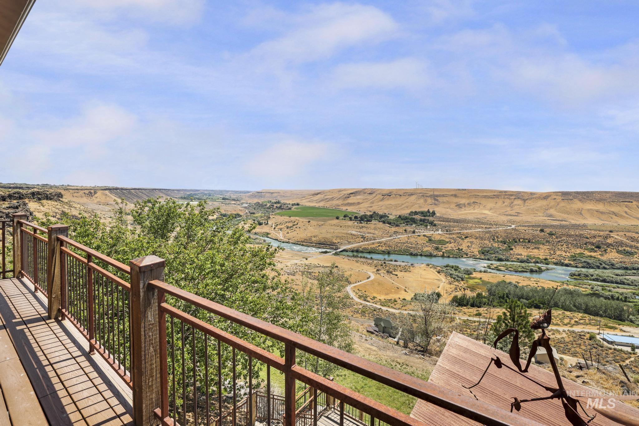 17115 Highway 30, Bliss, Idaho 83314, 5 Bedrooms, 3.5 Bathrooms, Residential For Sale, Price $799,900, 98993257