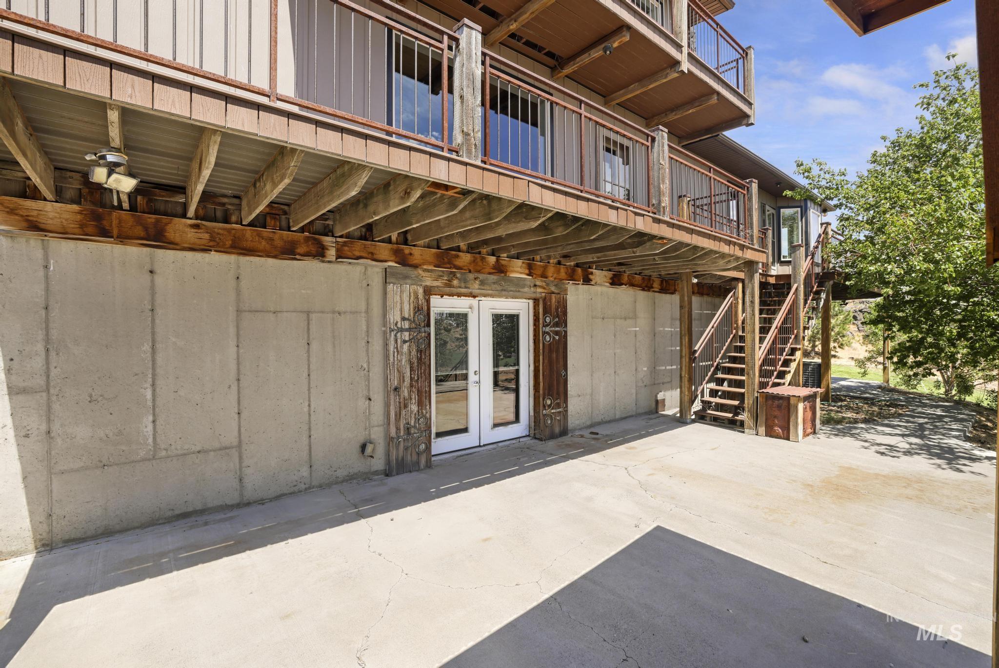 17115 Highway 30, Bliss, Idaho 83314, 5 Bedrooms, 3.5 Bathrooms, Residential For Sale, Price $775,000,MLS 98993257