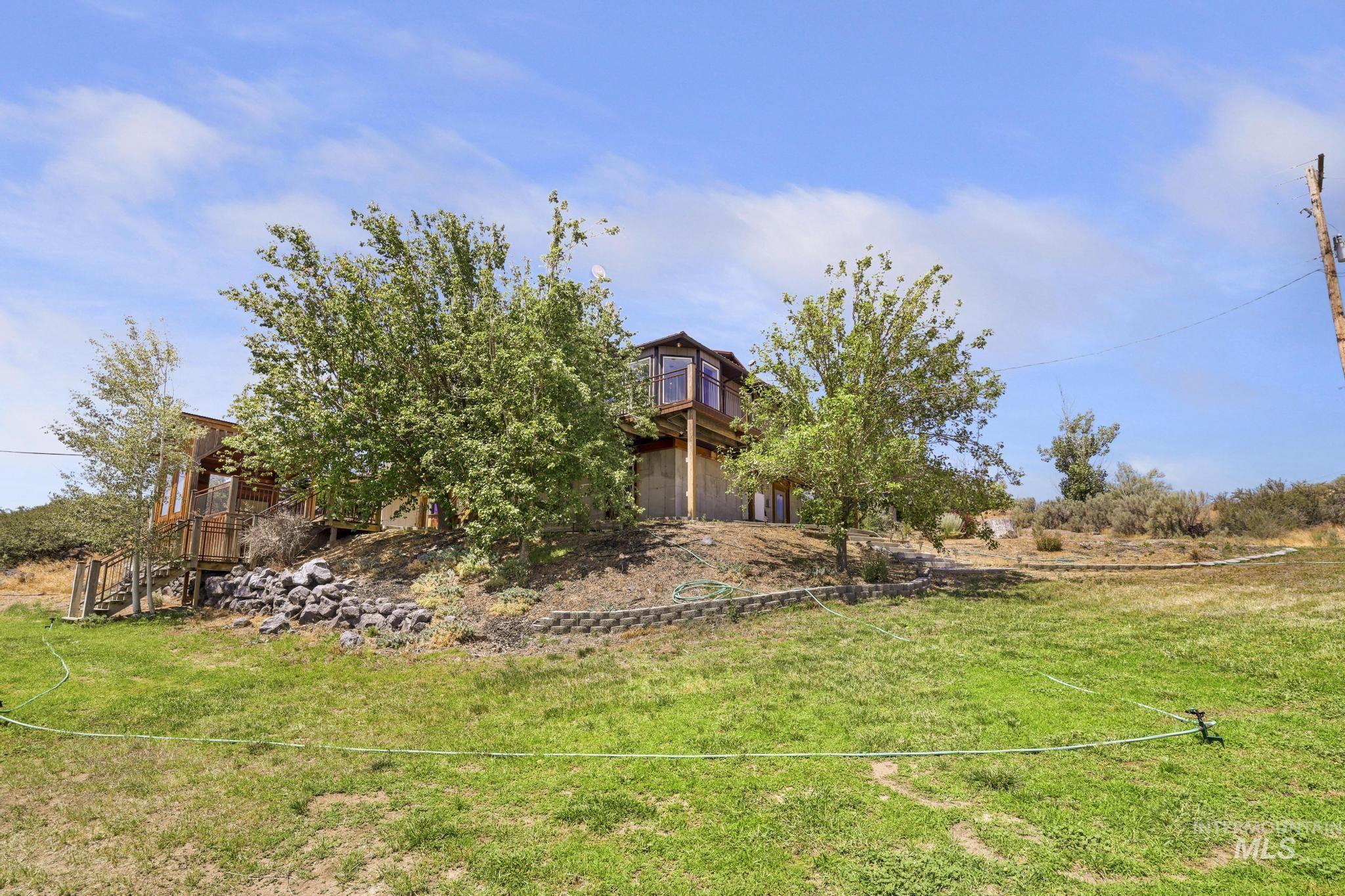 17115 Highway 30, Bliss, Idaho 83314, 5 Bedrooms, 3.5 Bathrooms, Residential For Sale, Price $799,900, 98993257