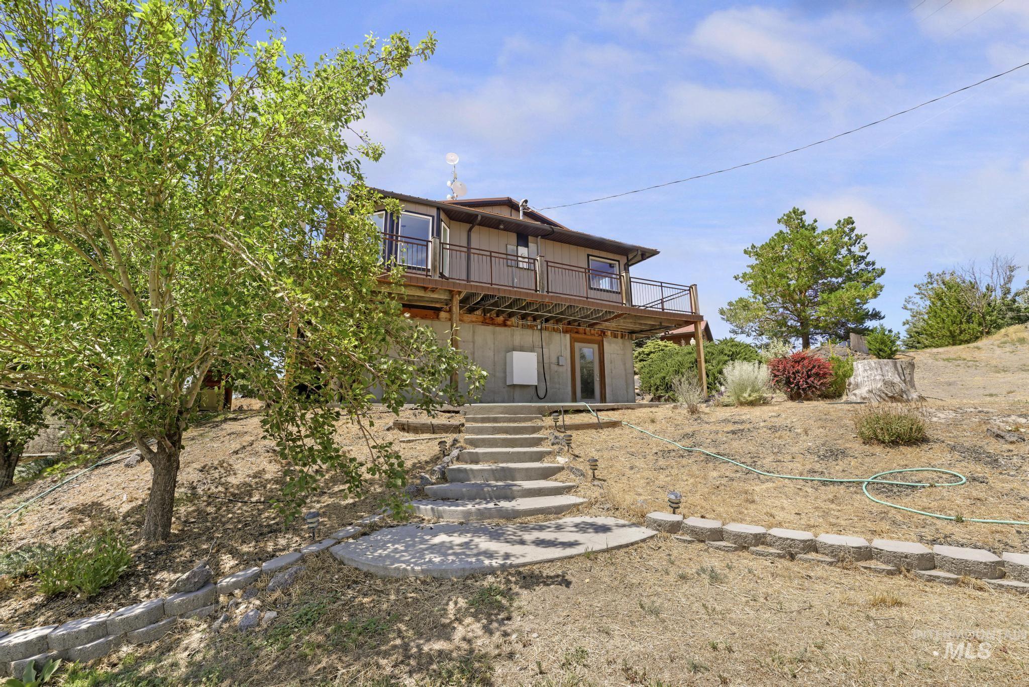 17115 Highway 30, Bliss, Idaho 83314, 5 Bedrooms, 3.5 Bathrooms, Residential For Sale, Price $775,000,MLS 98993257
