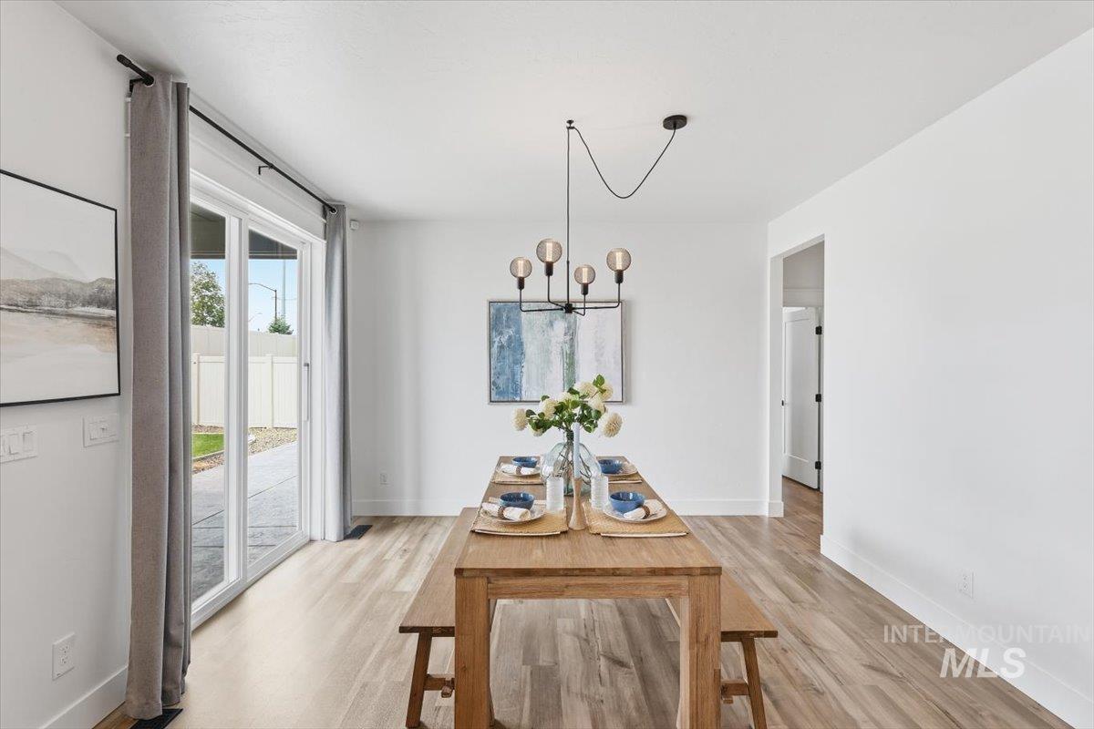 5897 W Riva Capri Street, Meridian, Idaho 83646, 3 Bedrooms, 2 Bathrooms, Residential For Sale, Price $529,900, 98993259
