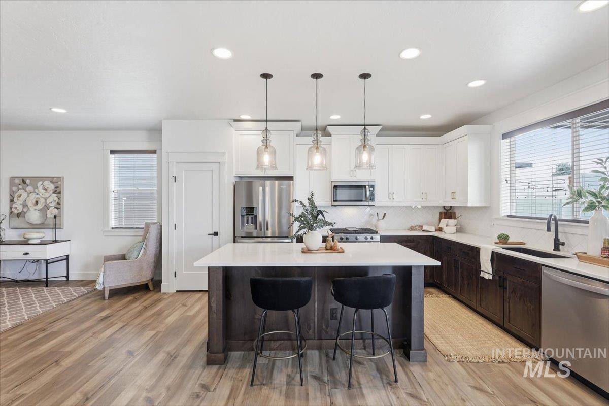 5897 W Riva Capri Street, Meridian, Idaho 83646, 3 Bedrooms, 2 Bathrooms, Residential For Sale, Price $529,900, 98993259