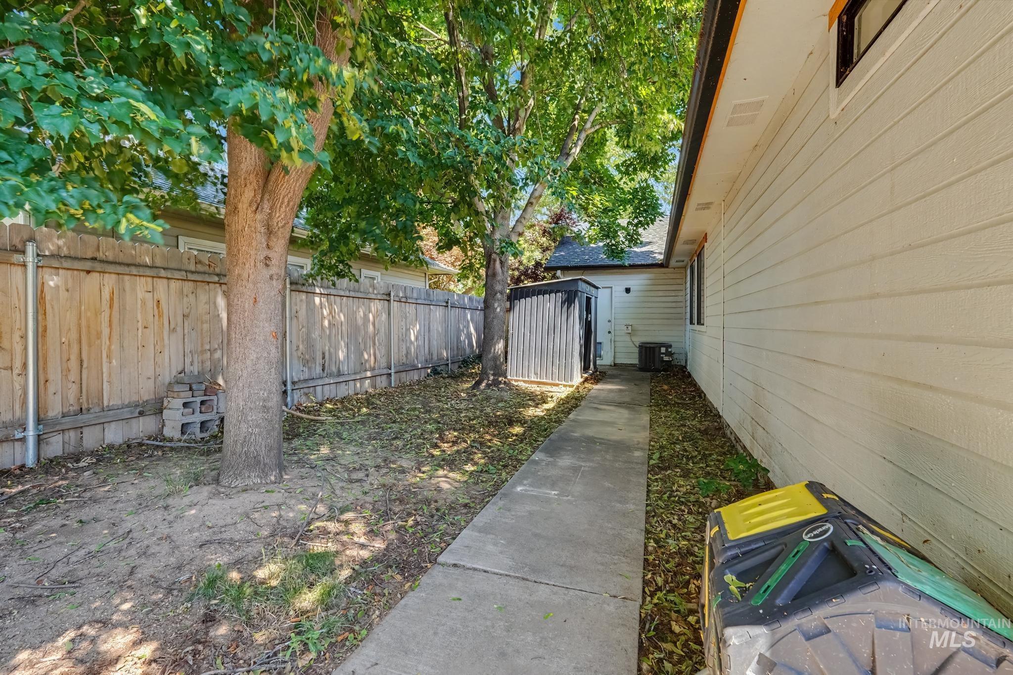 12125 W Stillwater Dr., Boise, Idaho 83713, 3 Bedrooms, 2 Bathrooms, Residential For Sale, Price $485,000, 98993260