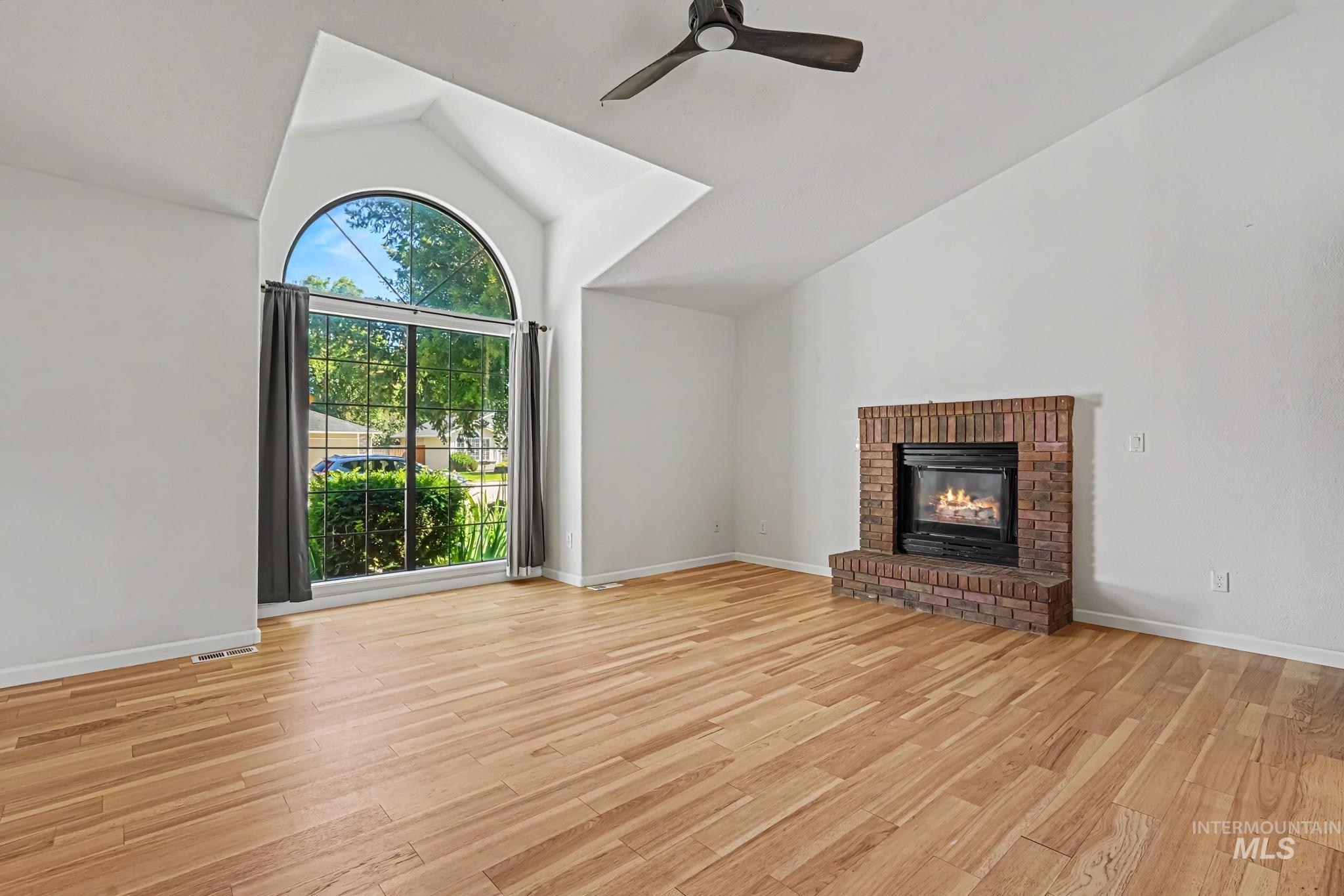 12125 W Stillwater Dr., Boise, Idaho 83713, 3 Bedrooms, 2 Bathrooms, Residential For Sale, Price $485,000, 98993260