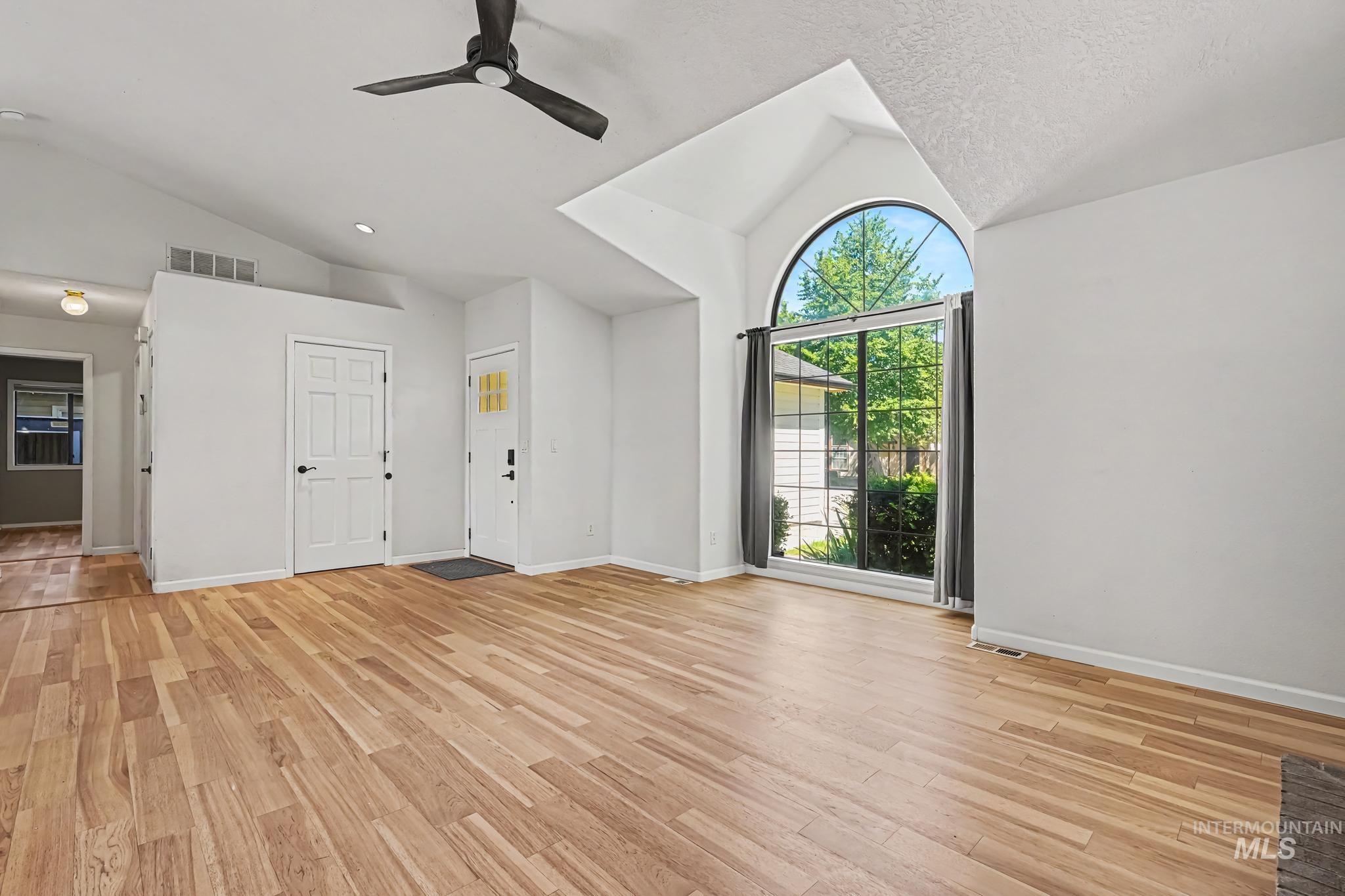 12125 W Stillwater Dr., Boise, Idaho 83713, 3 Bedrooms, 2 Bathrooms, Residential For Sale, Price $485,000, 98993260