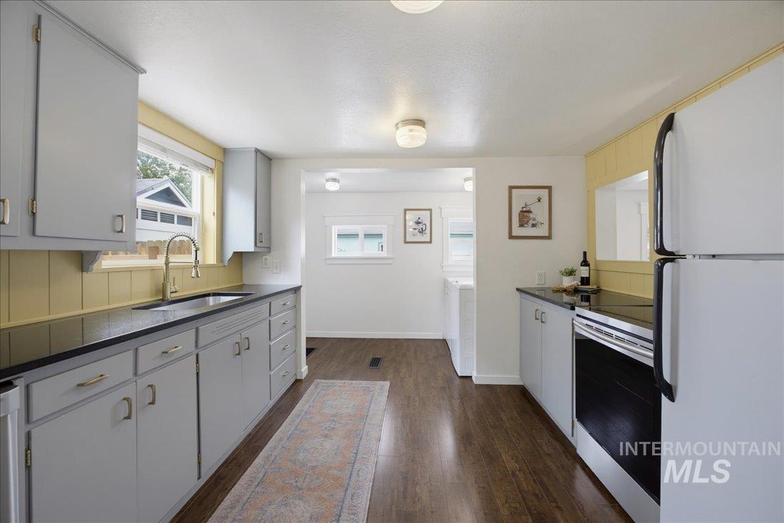617 N 29th St, Boise, Idaho 83702, 2 Bedrooms, 1 Bathroom, Residential For Sale, Price $499,900, 98993262