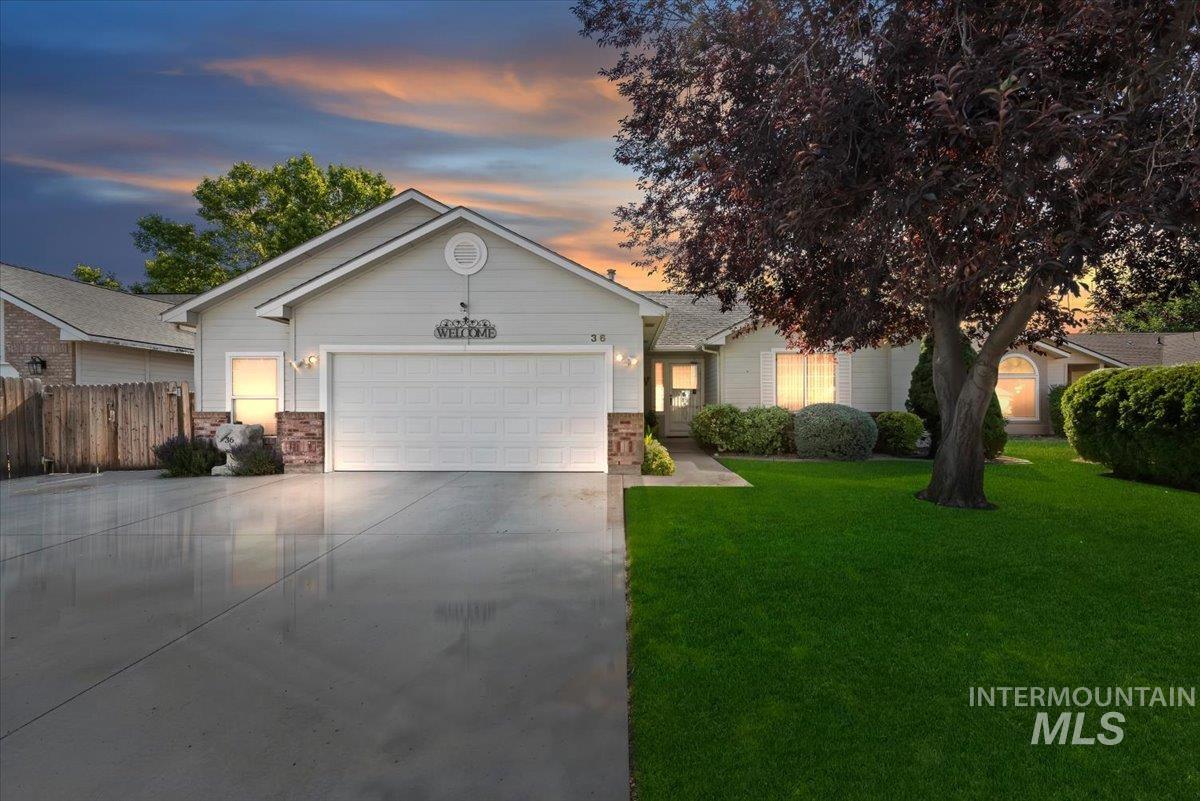 36 S Bingham St, Nampa, Idaho 83651, 3 Bedrooms, 2 Bathrooms, Residential For Sale, Price $389,900, 98993264