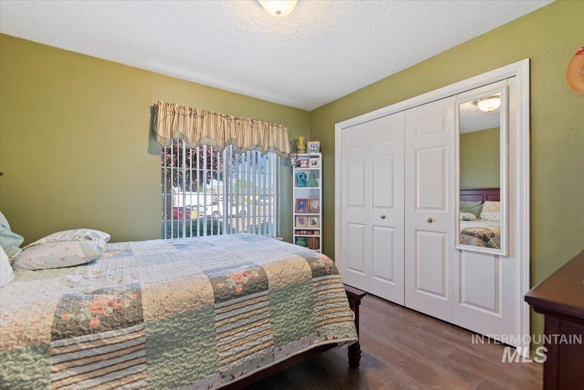 36 S Bingham St, Nampa, Idaho 83651, 3 Bedrooms, 2 Bathrooms, Residential For Sale, Price $389,900, 98993264