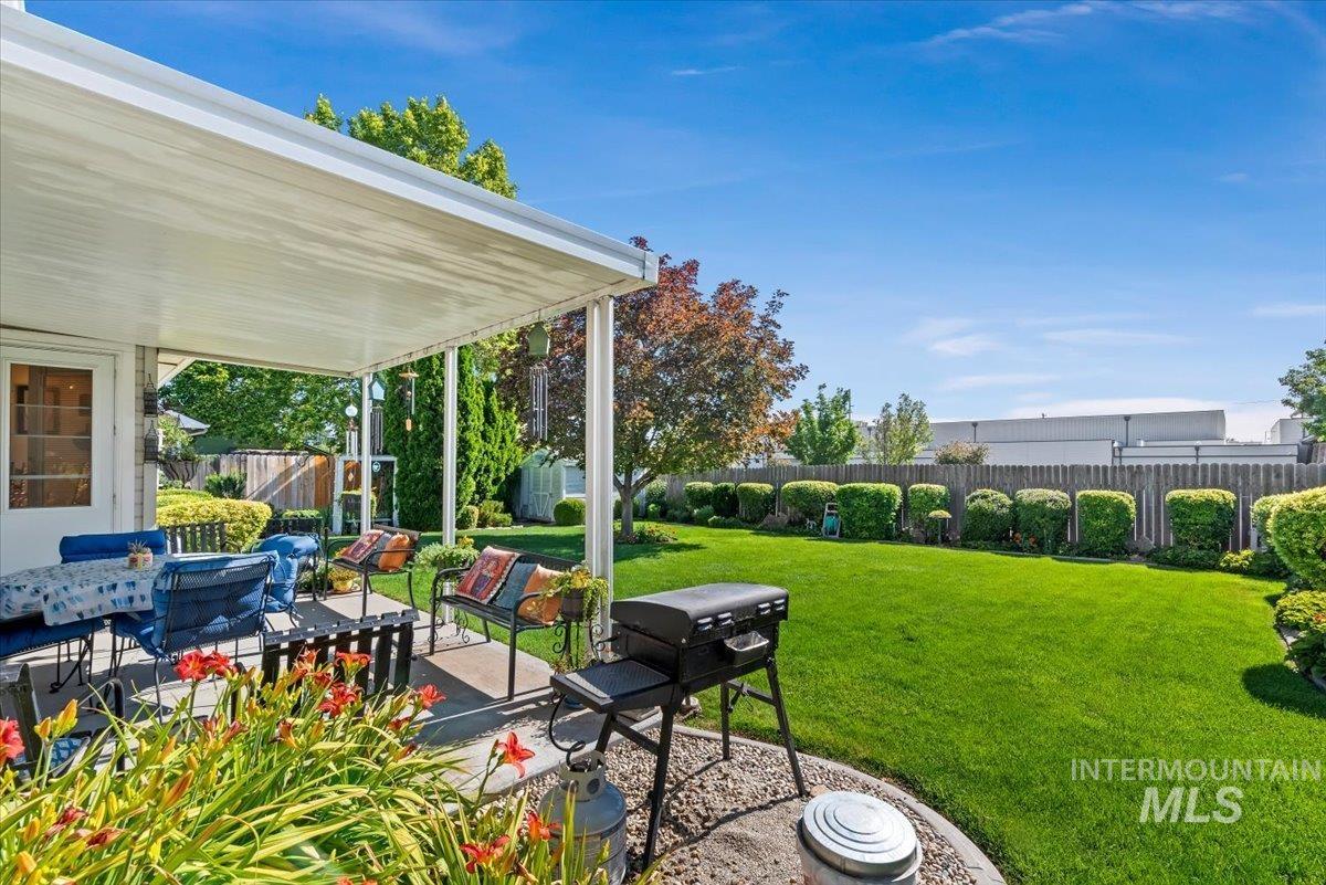 36 S Bingham St, Nampa, Idaho 83651, 3 Bedrooms, 2 Bathrooms, Residential For Sale, Price $389,900, 98993264