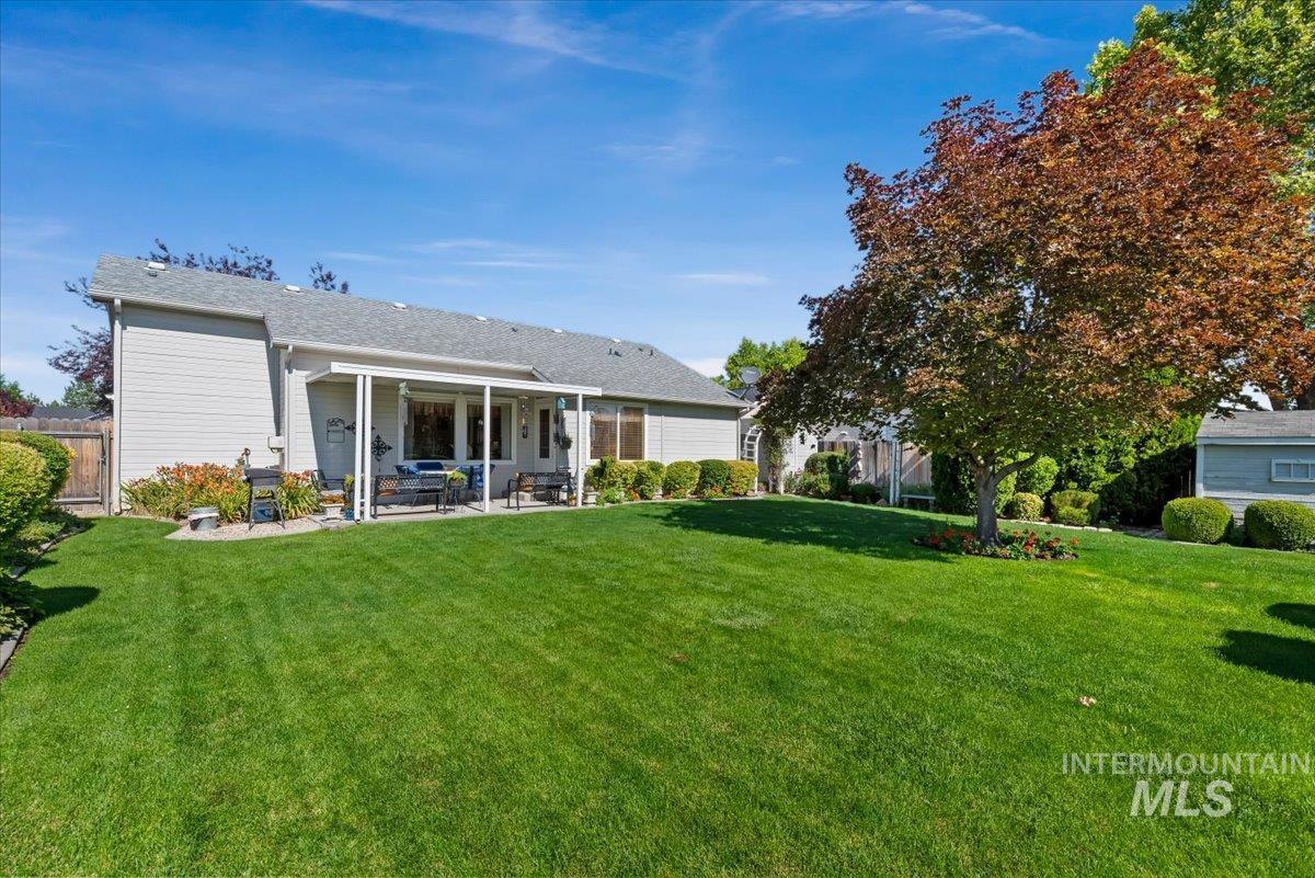 36 S Bingham St, Nampa, Idaho 83651, 3 Bedrooms, 2 Bathrooms, Residential For Sale, Price $389,900, 98993264