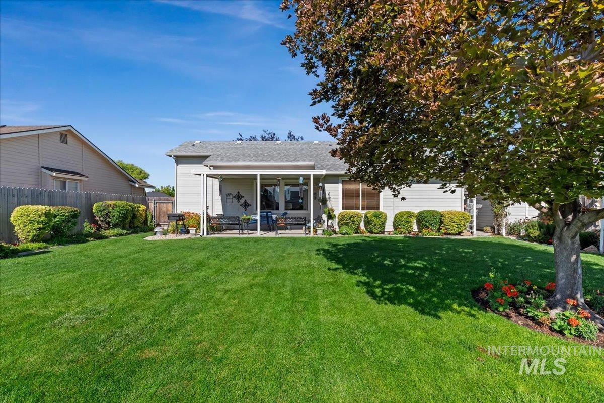 36 S Bingham St, Nampa, Idaho 83651, 3 Bedrooms, 2 Bathrooms, Residential For Sale, Price $389,900, 98993264