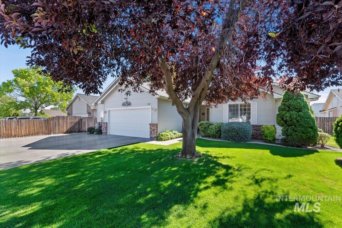 36 S Bingham St, Nampa, Idaho 83651, 3 Bedrooms, 2 Bathrooms, Residential For Sale, Price $389,900, 98993264