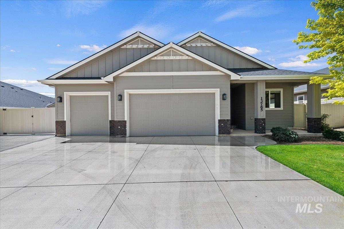 13765 Pillar Rock St, Caldwell, Idaho 83607, 3 Bedrooms, 2 Bathrooms, Residential For Sale, Price $505,000, 98993266