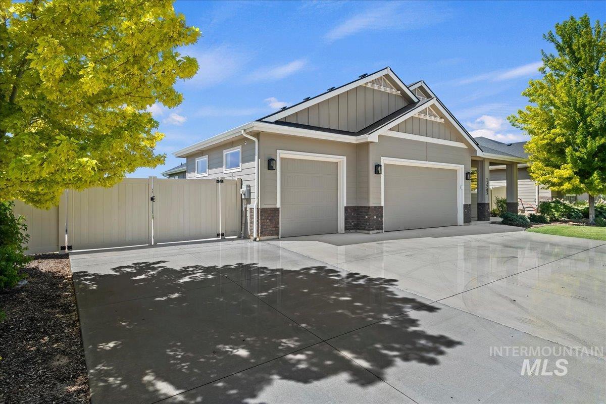 13765 Pillar Rock St, Caldwell, Idaho 83607, 3 Bedrooms, 2 Bathrooms, Residential For Sale, Price $505,000, 98993266