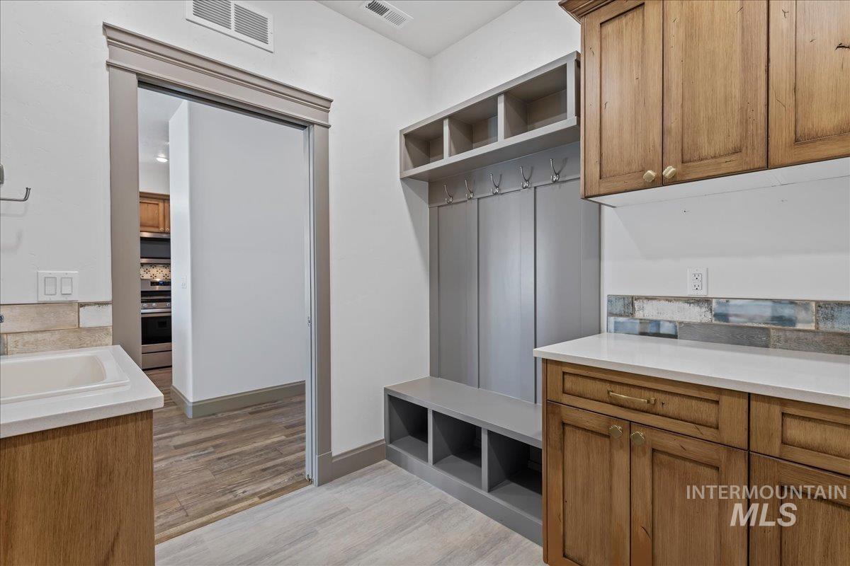 13765 Pillar Rock St, Caldwell, Idaho 83607, 3 Bedrooms, 2 Bathrooms, Residential For Sale, Price $505,000, 98993266