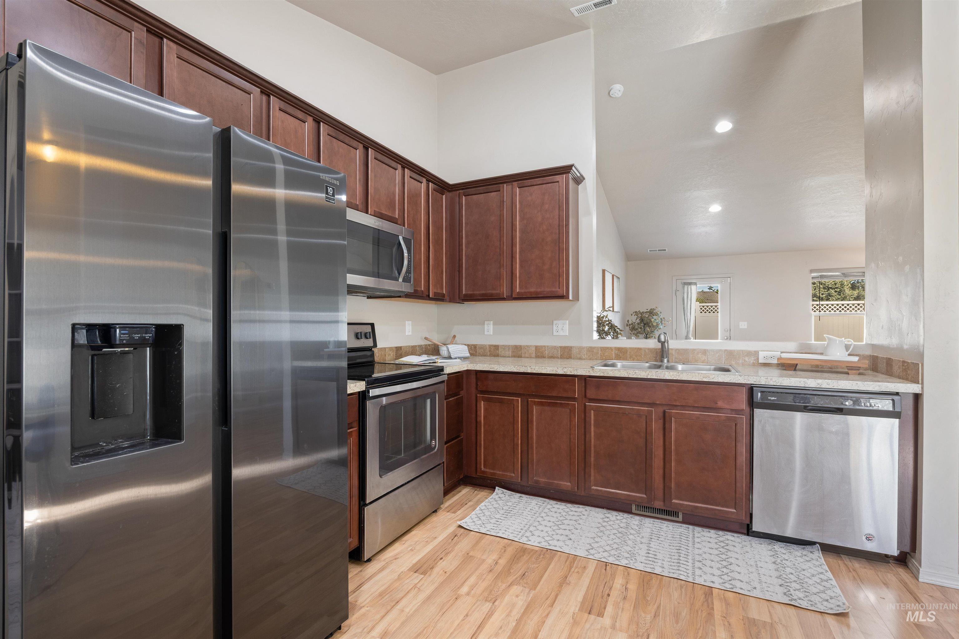 4064 N Alester Ave, Meridian, Idaho 83646, 3 Bedrooms, 2 Bathrooms, Residential For Sale, Price $445,000,MLS 98993267